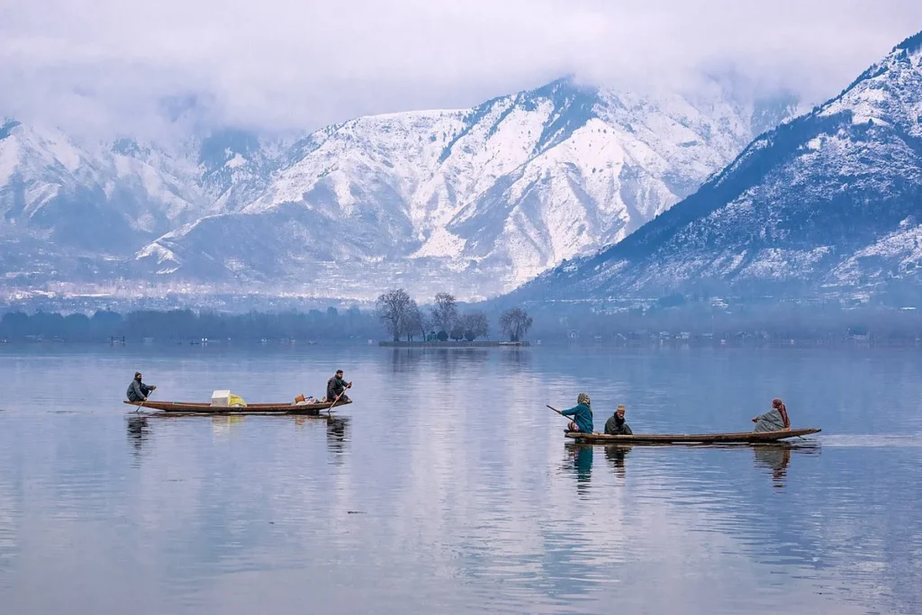 Nigeen Lake